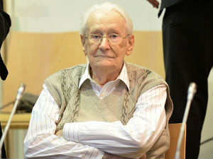 Чувар Аушвица тражио опроштај првог дана суђења