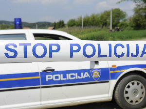 Приведени због покушаја кријумчарења људи