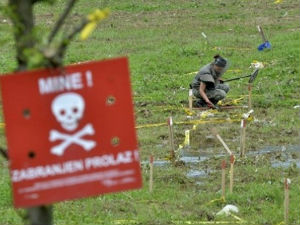 Наставља се уклањање мина код Параћина