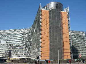 ЕК: Позитивна изненађења у буџету Србије