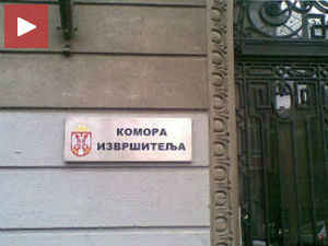 Дужници и извршитељи, игра "глувих телефона"