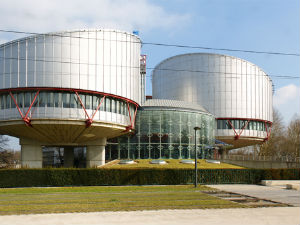 Стразбур: Забрана донирања крви хомосексуалаца некад оправдана