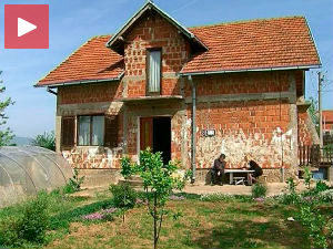 Комшије сакупљају новац да откупе одузету кућу