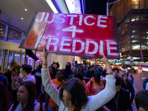 Демонстрације солидарности од Њујорка до Денвера