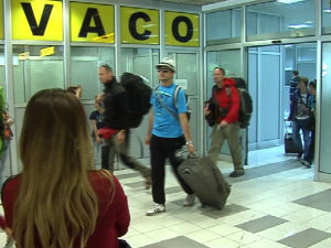 Вратили се туристи који су кренули у Непал