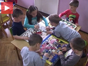 Еколошка играчка за осмех малишана