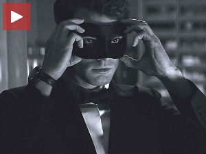 „Педесет нијанси“ – Да ли сте спремни за нешто мрачније?