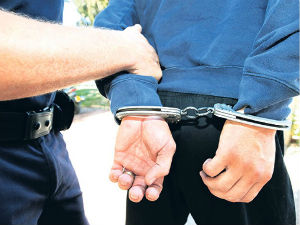 Бор, ухапшени због сумње за насилничко понашање