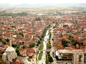 Тежак живот Срба у Призрену