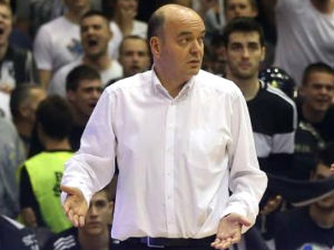 Вујошевић: Шта славе, трофеј или што су нас избацили?