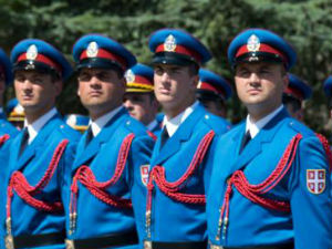 Гашић и Диковић честитали Дан Гарде Војске Србије