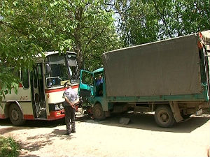 Судар аутобуса и камиона у Крушевцу