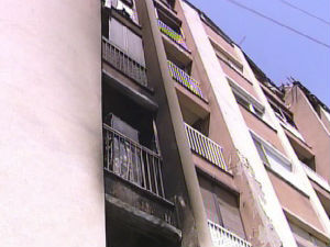 Куршумлија, беба евакуисана из запаљене зграде