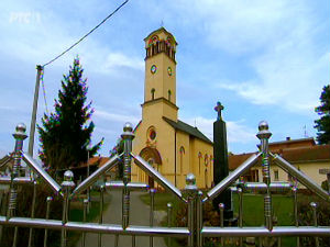 Задња кућа, Србија: Бадовинци