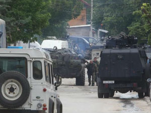 Позиви на смиривање ситуације у Македонији