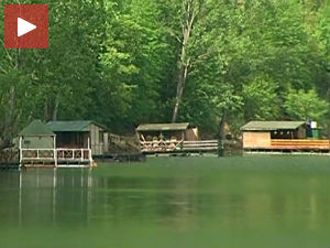 Нелегалним објектима на Перућцу прети рушење 