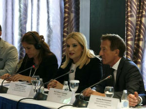 Почиње реализација пројеката за помоћ Ромима