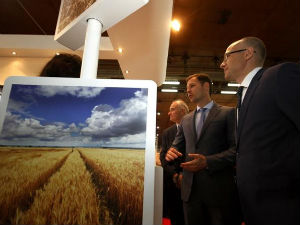 Вучевић и Мали посетили Новосадски сајам