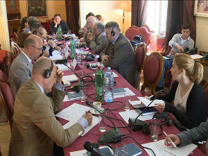 Лошом приватизацијом оштећена и војска