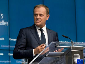 Туск: Прихватање избеглица по квотама добровољно