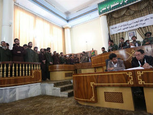 Полицајцима затвор јер нису спречили линчовање жене у Кабулу