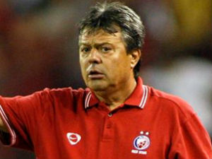 Новости: Косановић је нови тренер Звезде!