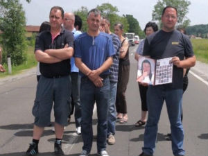 Мештани блокирали пут због честих страдања пешака