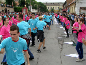 Пиротехничко средство бачено на ученике