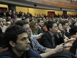 Незапосленост главни разлог одласка младих из Србије