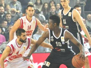 Партизан убедљив, Звезда декласирала Константин