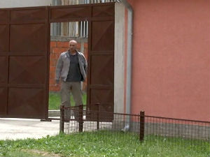 Српској породици прети принудно исељење