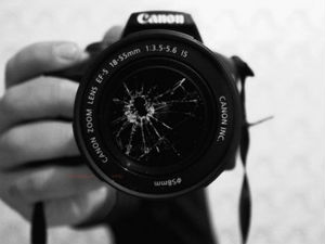 Забринутост због напада на новинаре у југоисточној Европи