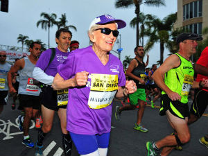 Истрчала маратон у 93. години!