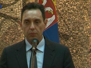 Вулин: Иницијатива о скидању спомен-табле штети односима Србије и Црне Горе