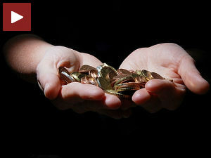 Социјални примаоци – партијски даваоци