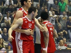 Партизан плаћа 80.000, Калинић 90.000