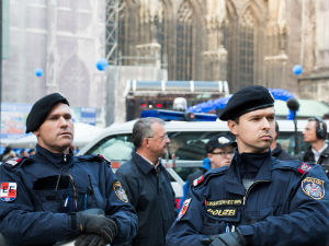 Аустрија шаље 40 полицајаца на српско-мађарску границу