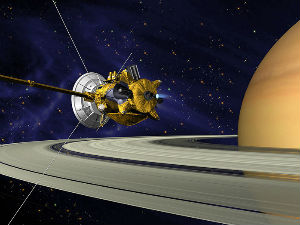 Сонда „Касини“ спремна да зарони у Енцеладов гејзир