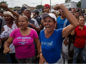 Гладне Венецуеланке пробиле границу са Колумбијом