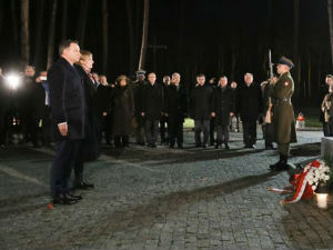 Председник Дуда одао пошту пољским жртвама етничких чишћења у Украјини