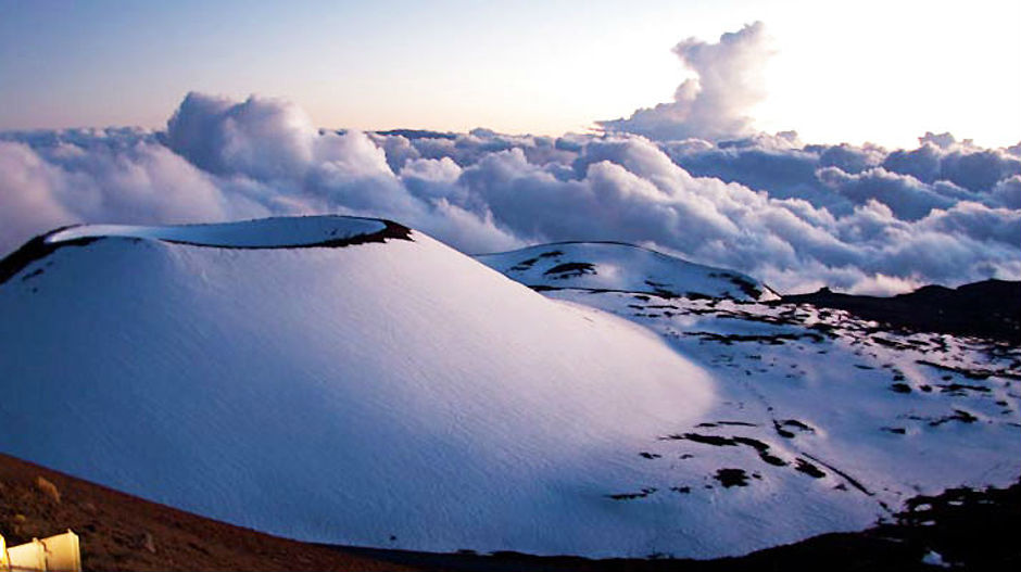 Скијашка сезона на Хавајима почела, снег висок скоро метар!