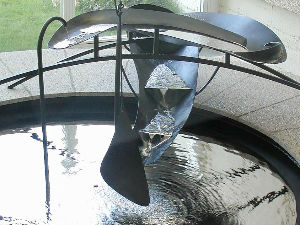 Погибељна лепота Колдерове фонтане  