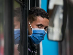 Кинески стручњак: Крај епидемије у јуну ако све земље предузму мере