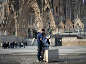 Шпанија прогласила ванредно стање, више од 4.000 оболелих