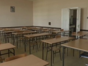 Хоћемо у школске клупе, поручују шабачки средњошколци!