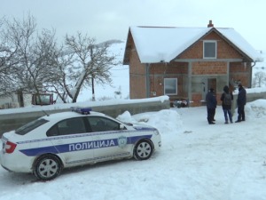 Мушкарац осумњичен да је убио бившу супругу, таста и ташту, извршио самоубиство