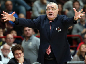 Репеша поново ударио свог играча