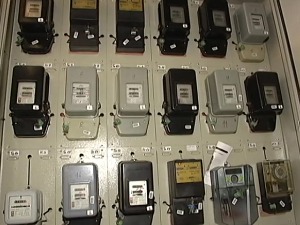 "ЕПС Дистрибуција" шаље уговоре о преузимању бројила, нека удружења саветују да се не потписују