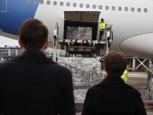 Вучић захвалио краљу Бахреина на помоћи