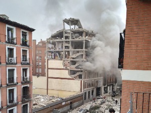 Снажна експлозија у центру Мадрида, има погинулих и повређених